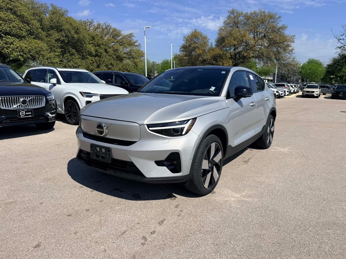 2023 Volvo C40 Recharge Pure Electric - Image 2