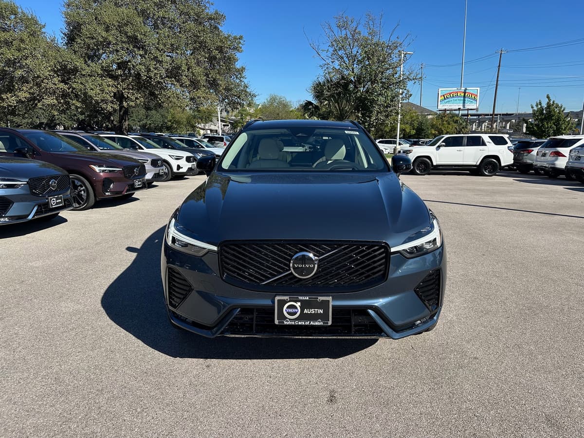 2026 Volvo XC60 - Image 6