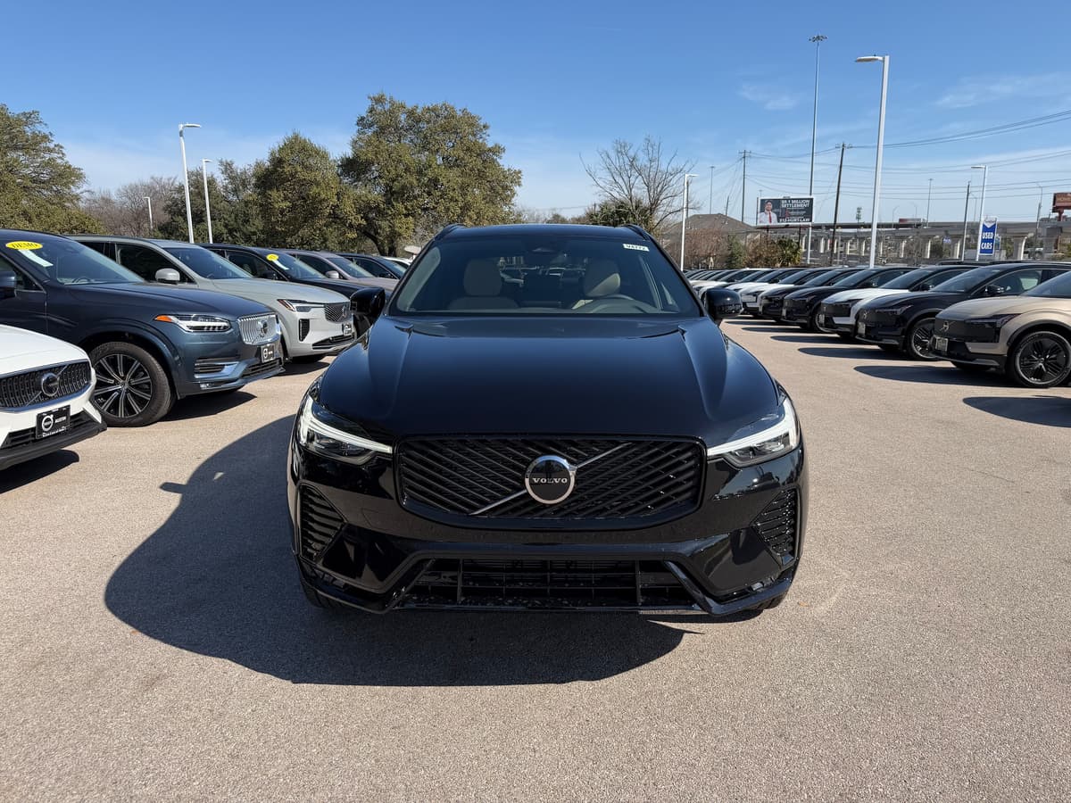 2026 Volvo XC60 - Image 6