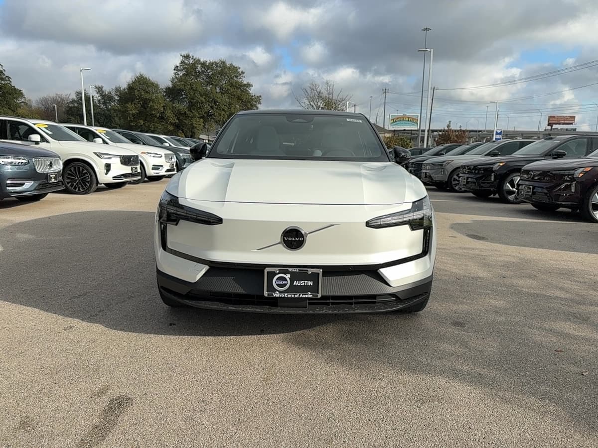2026 Volvo EX30 - Image 9