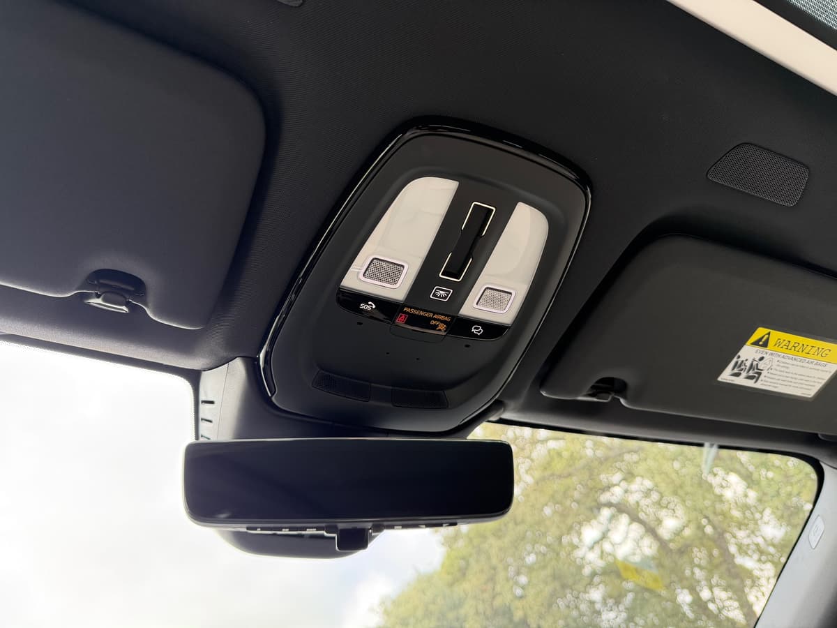 2026 Volvo XC60 - Image 16