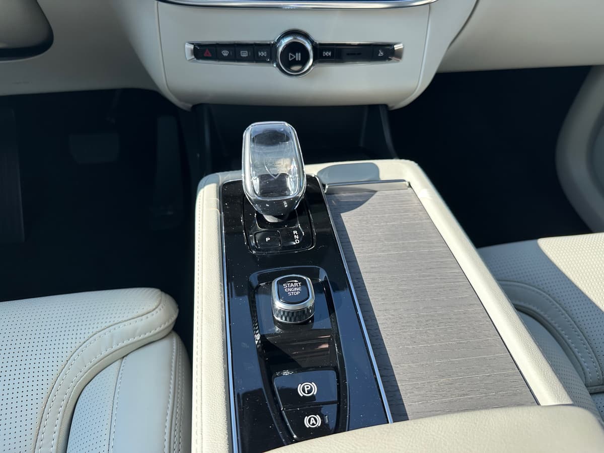 2026 Volvo XC90 - Image 14