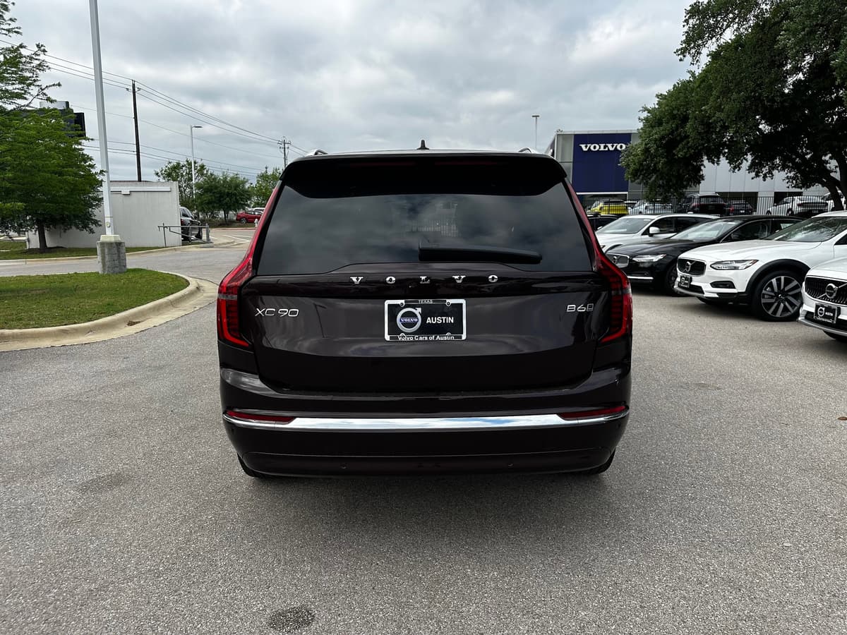 2025 Volvo XC90 - Image 5