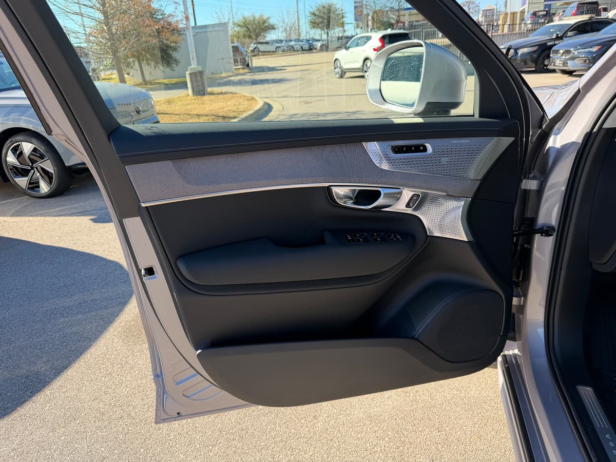 2026 Volvo XC90 - Image 19