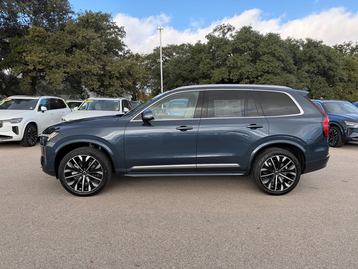 2026 Volvo XC90 - Image 3