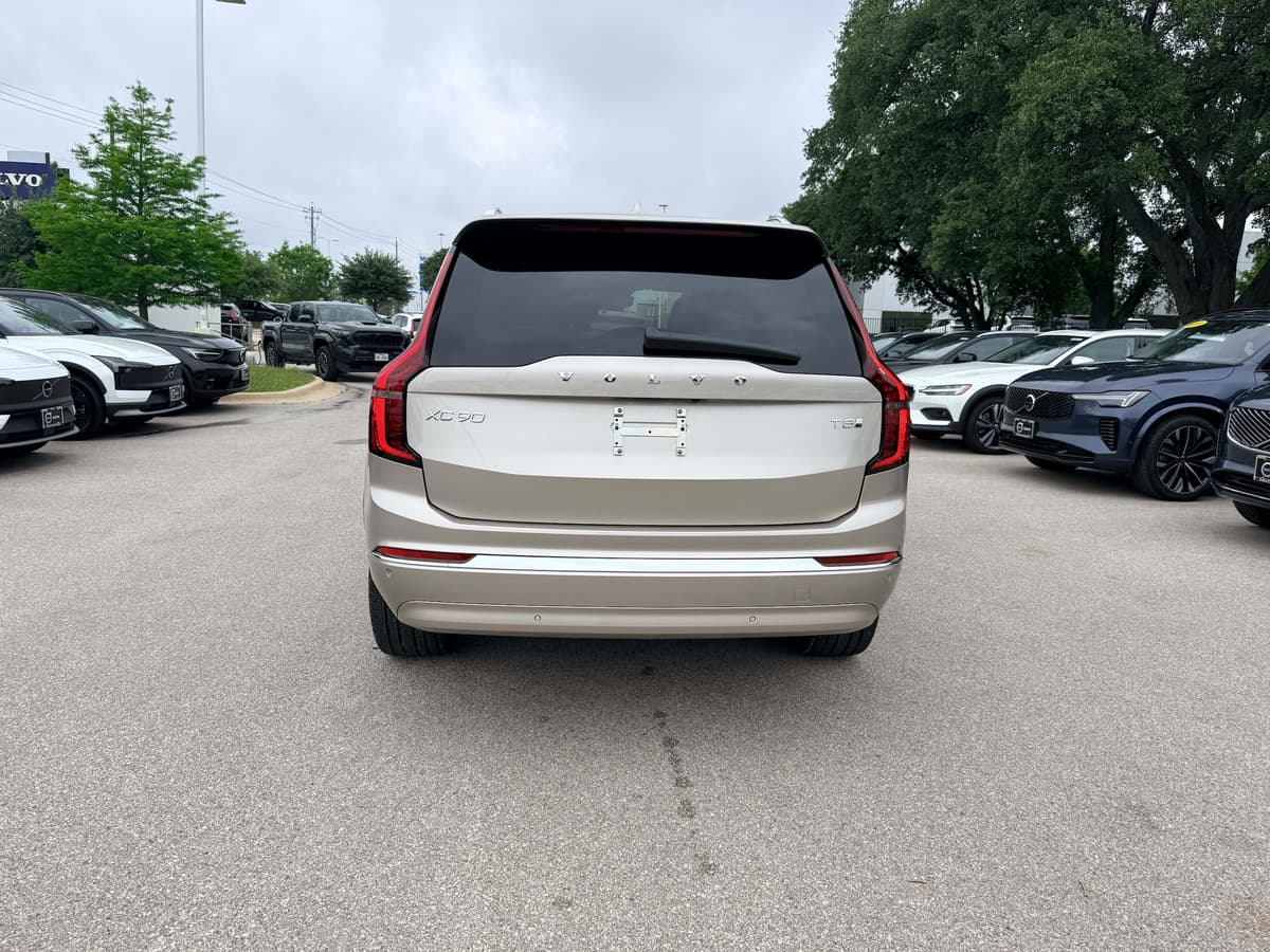 2026 Volvo XC90 plug-in hybrid - Image 5