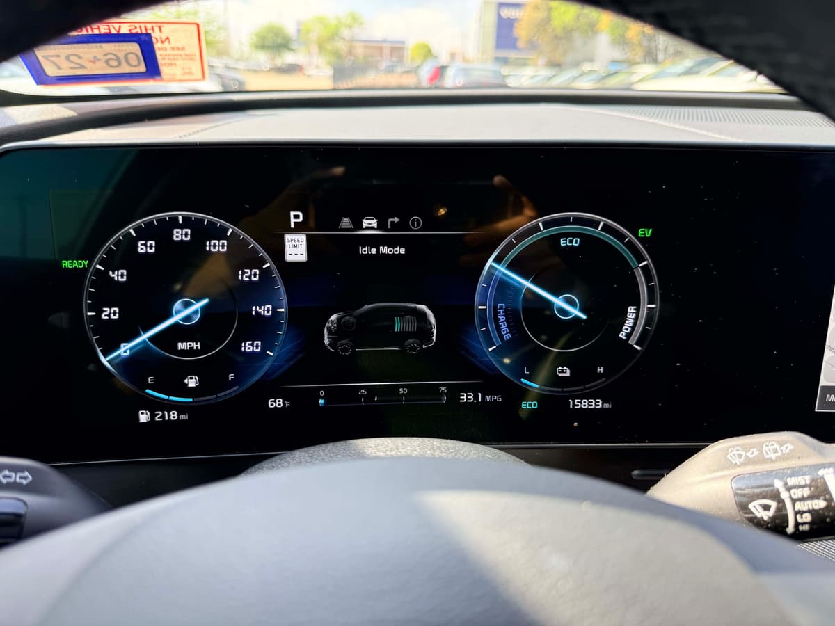 2025 Kia Sportage Hybrid - Image 13