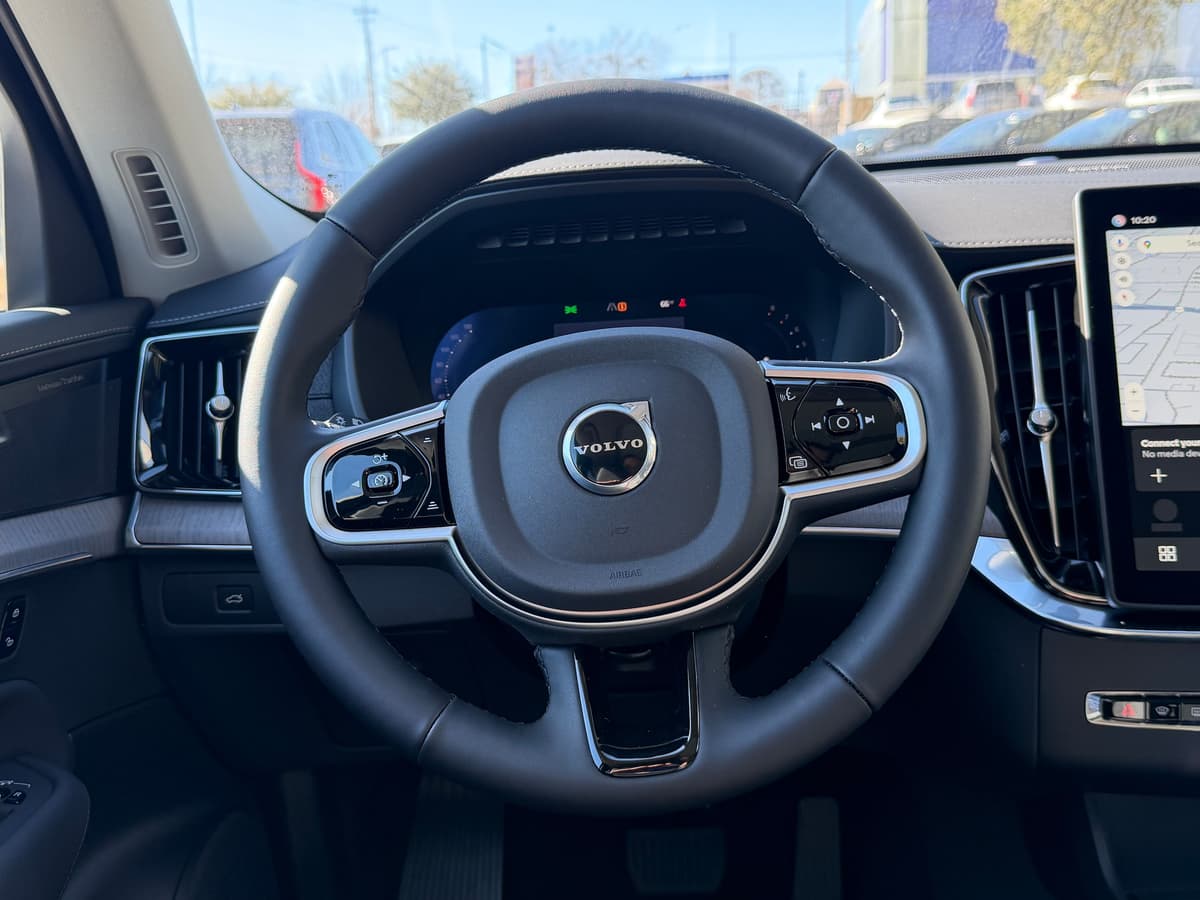 2026 Volvo XC90 - Image 15