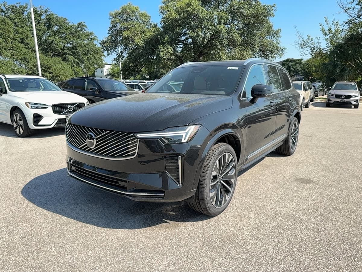 2026 Volvo XC90 - Image 2