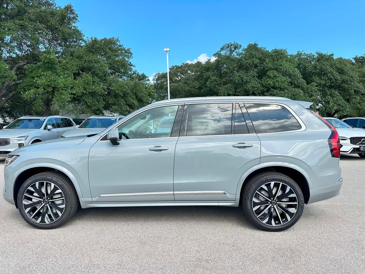 2026 Volvo XC90 - Image 3