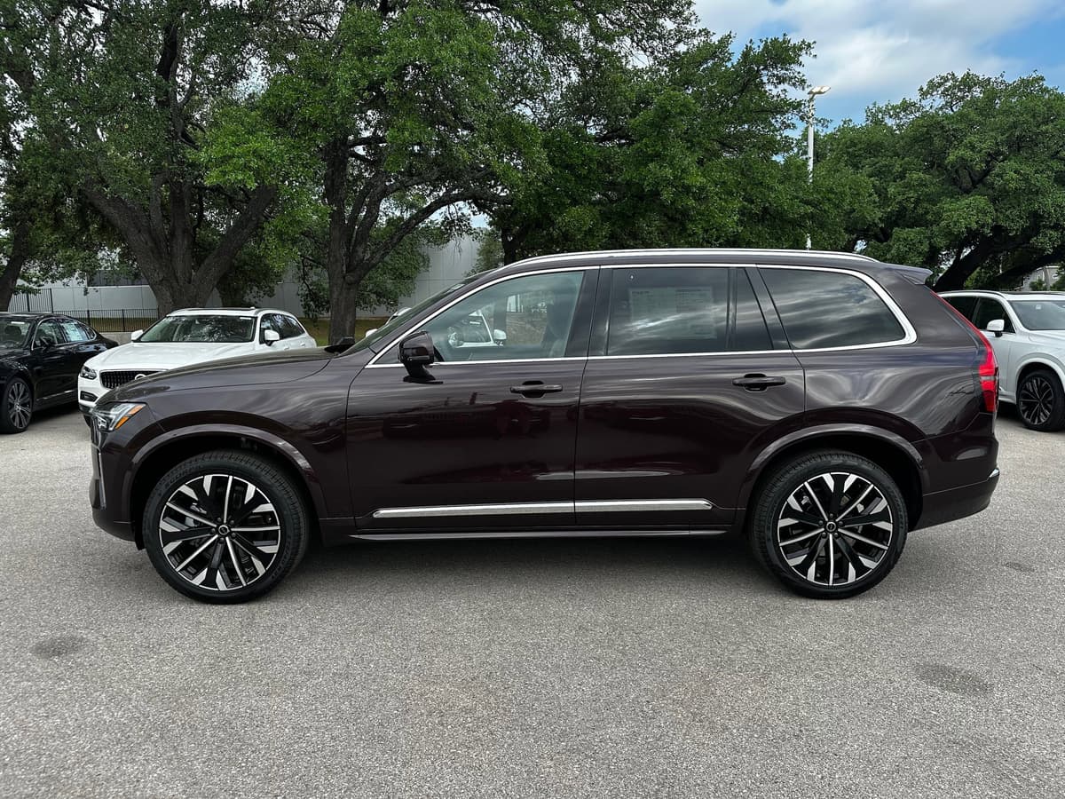 2025 Volvo XC90 - Image 3