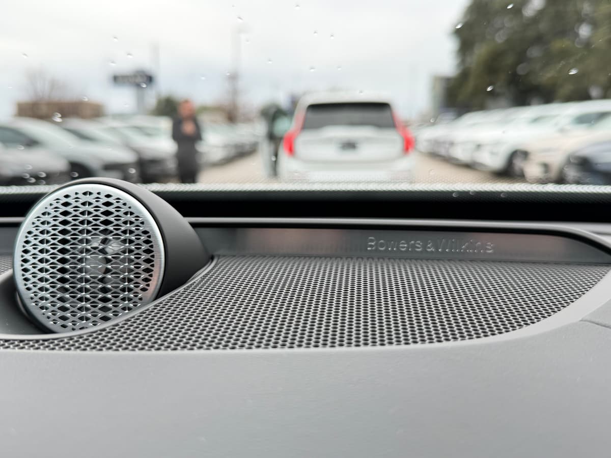 2026 Volvo XC90 - Image 16