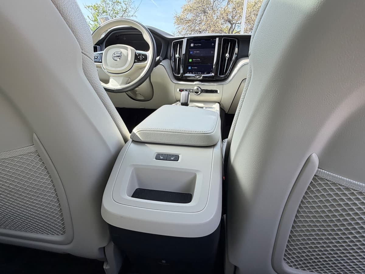 2023 Volvo XC60 - Image 14