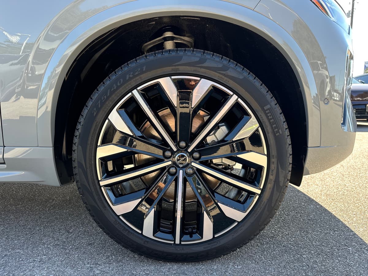 2026 Volvo XC90 - Image 7