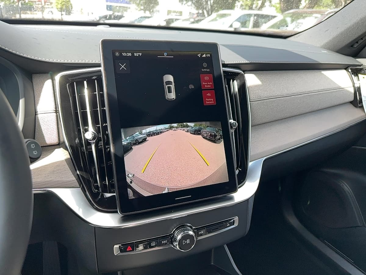 2026 Volvo XC90 - Image 23