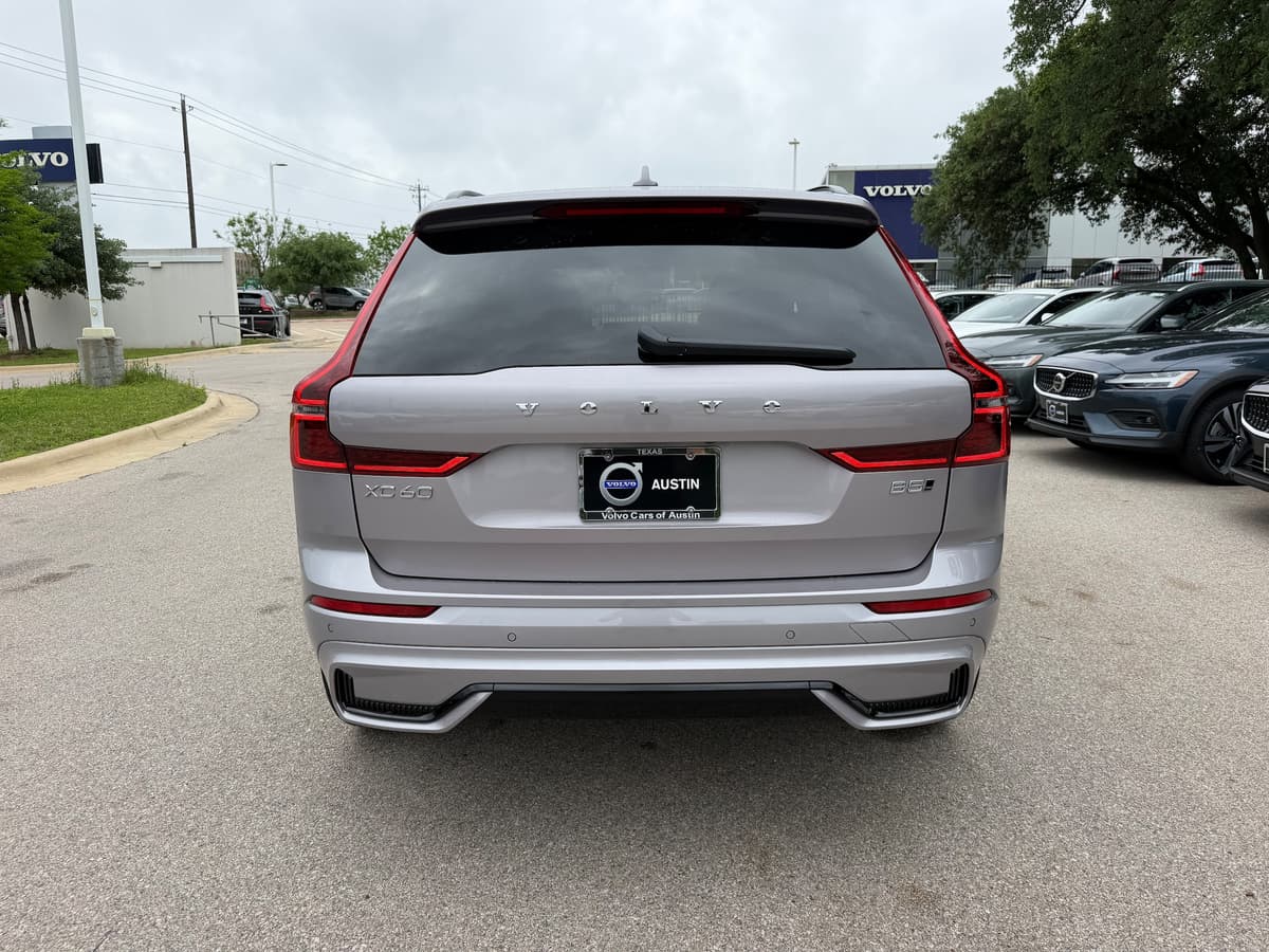 2026 Volvo XC60 - Image 5