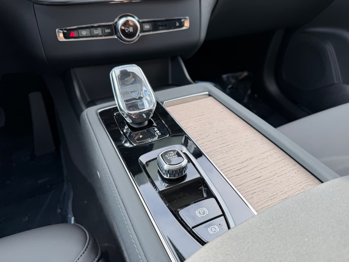 2026 Volvo XC90 - Image 14