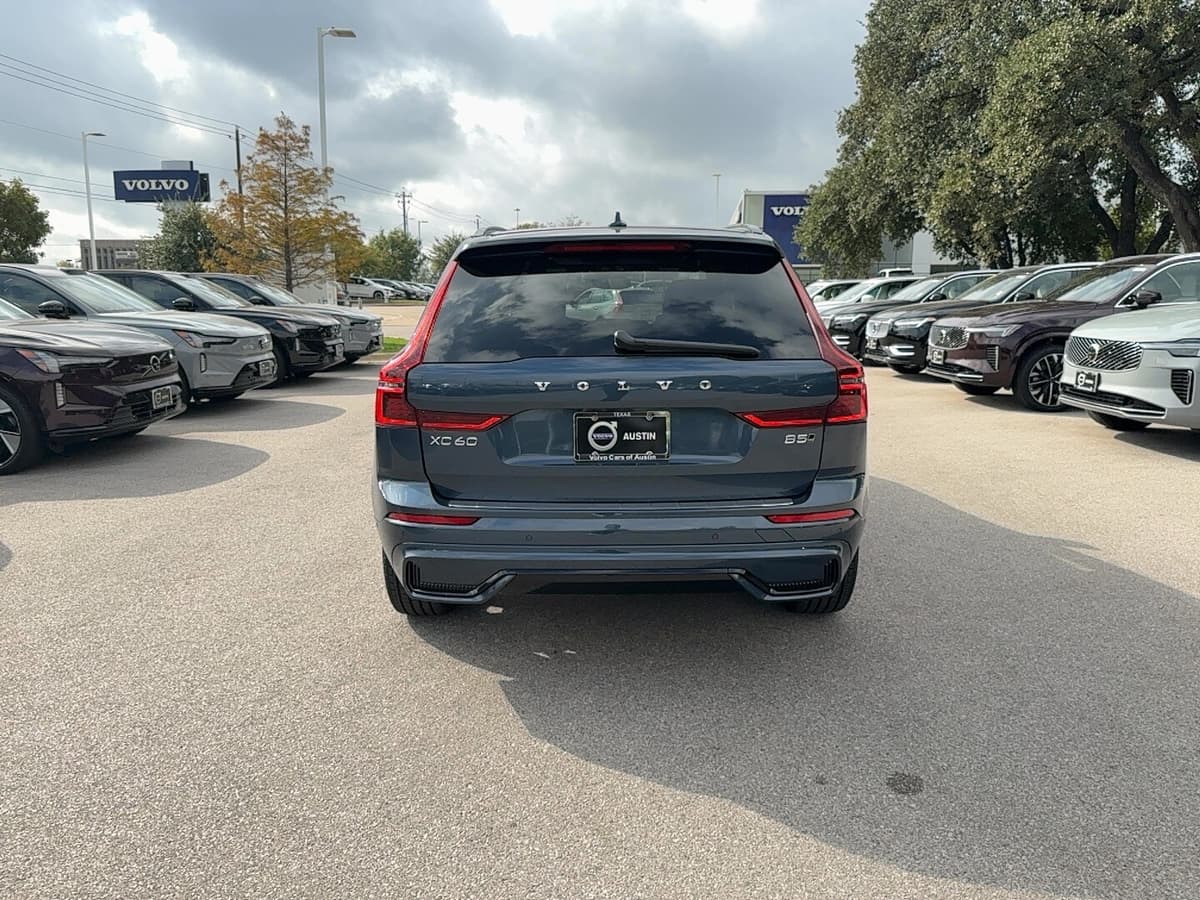 2026 Volvo XC60 - Image 6