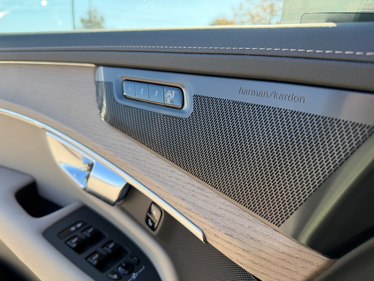 2026 Volvo XC90 - Image 19