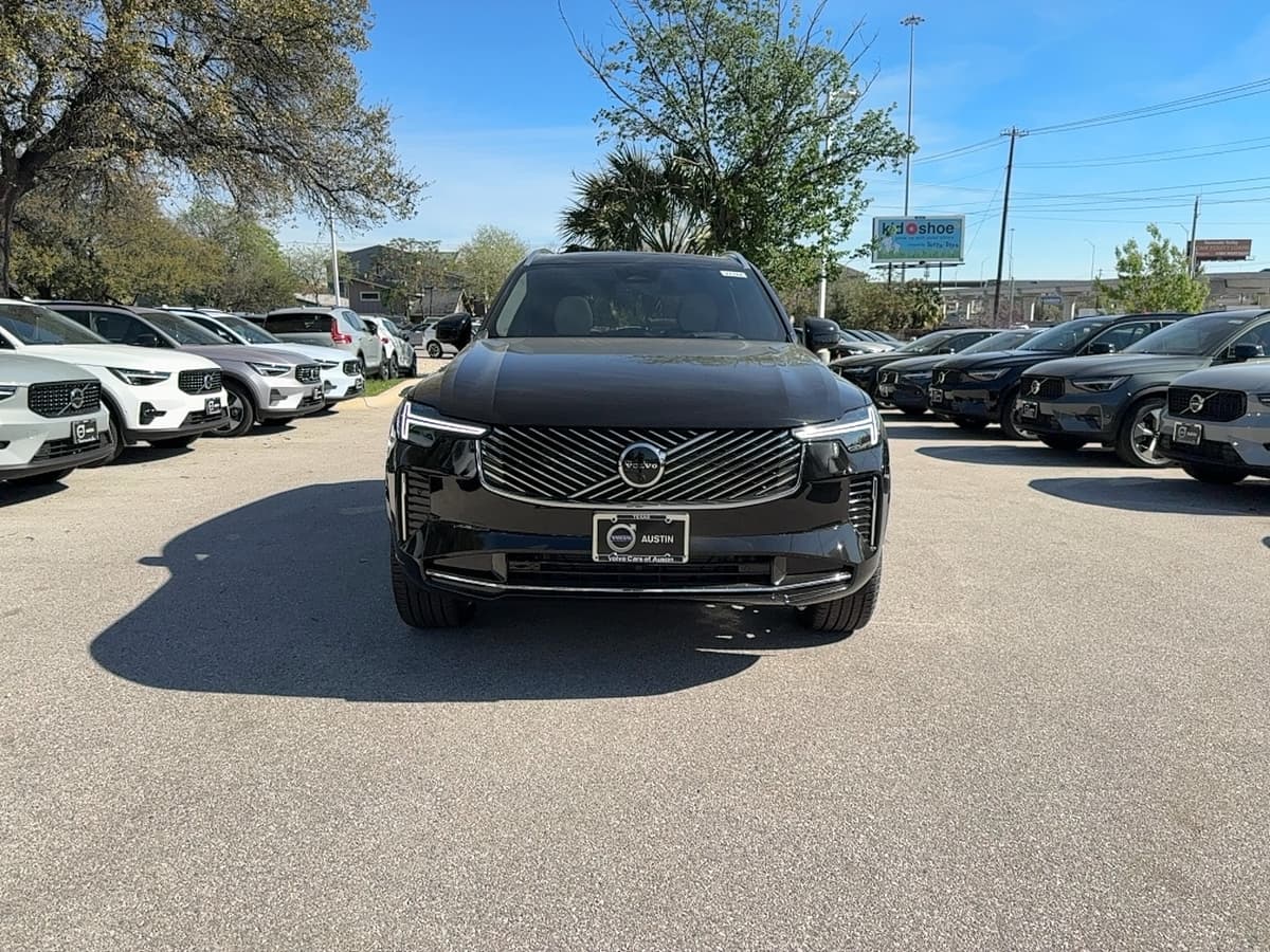 2026 Volvo XC90 - Image 8