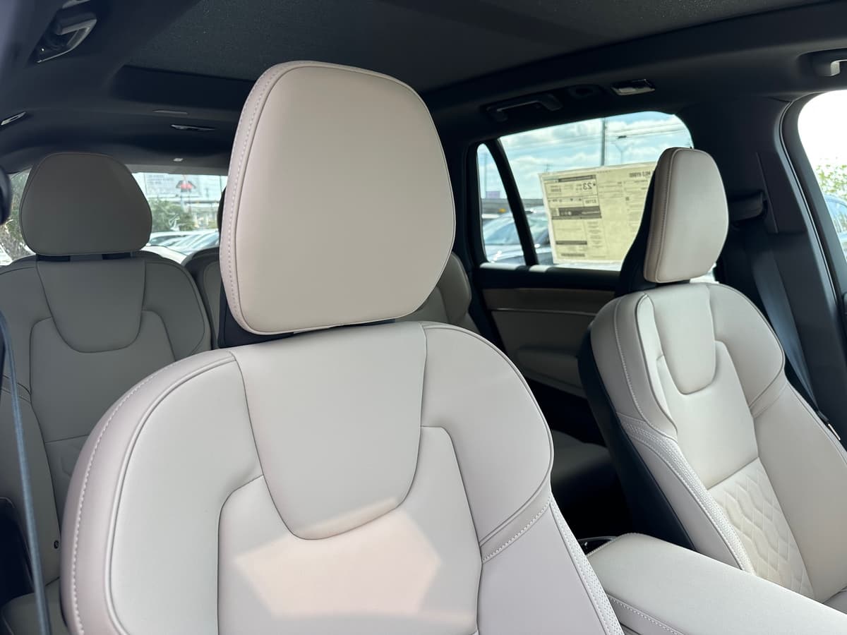 2026 Volvo XC90 - Image 9