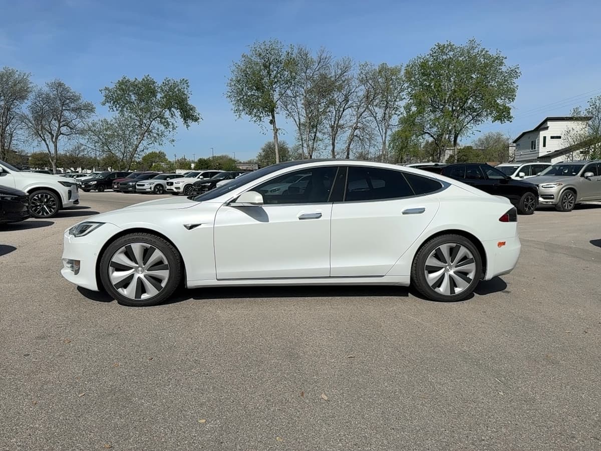 2020 Tesla Model S - Image 3