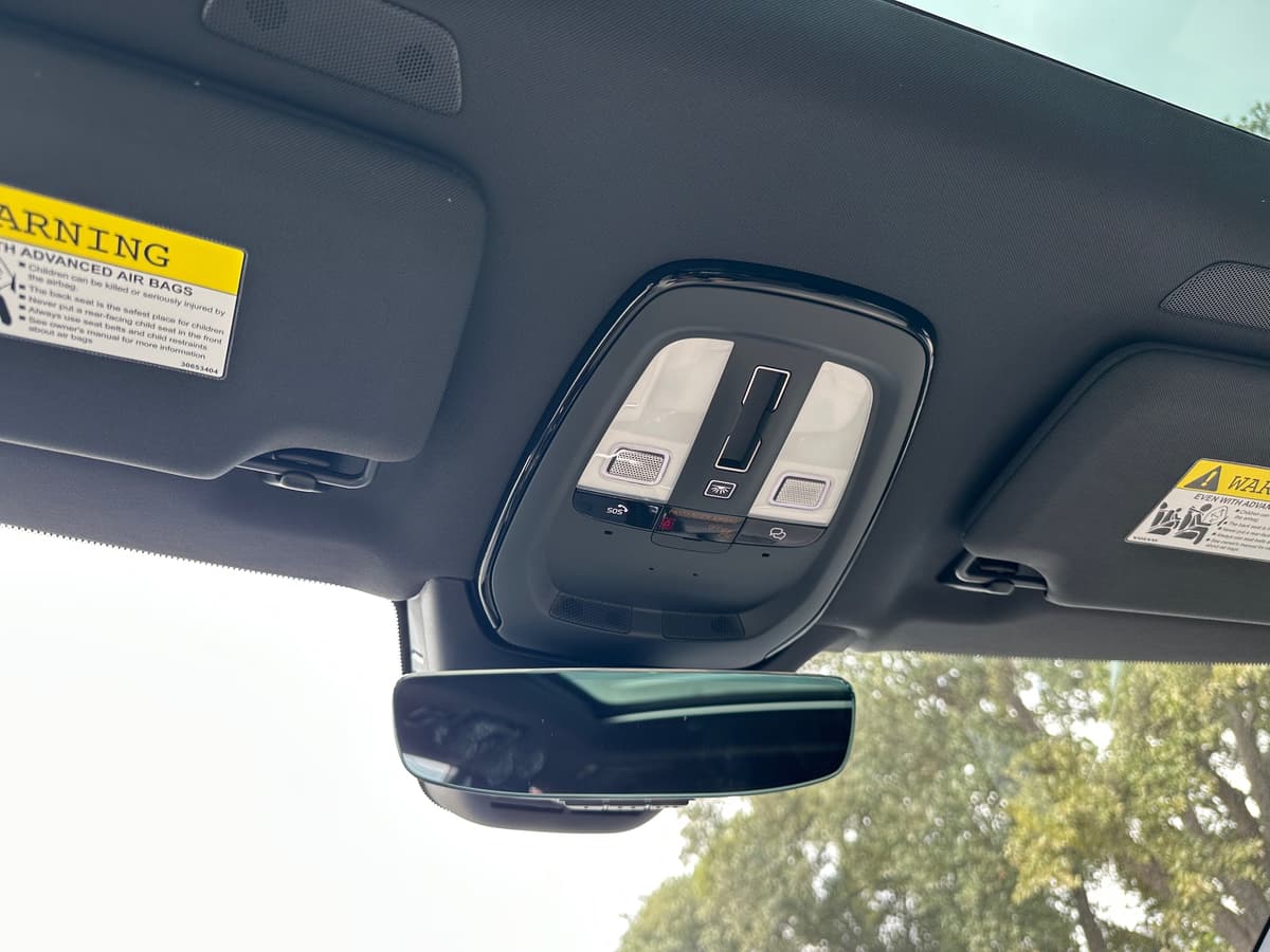 2026 Volvo XC90 - Image 17