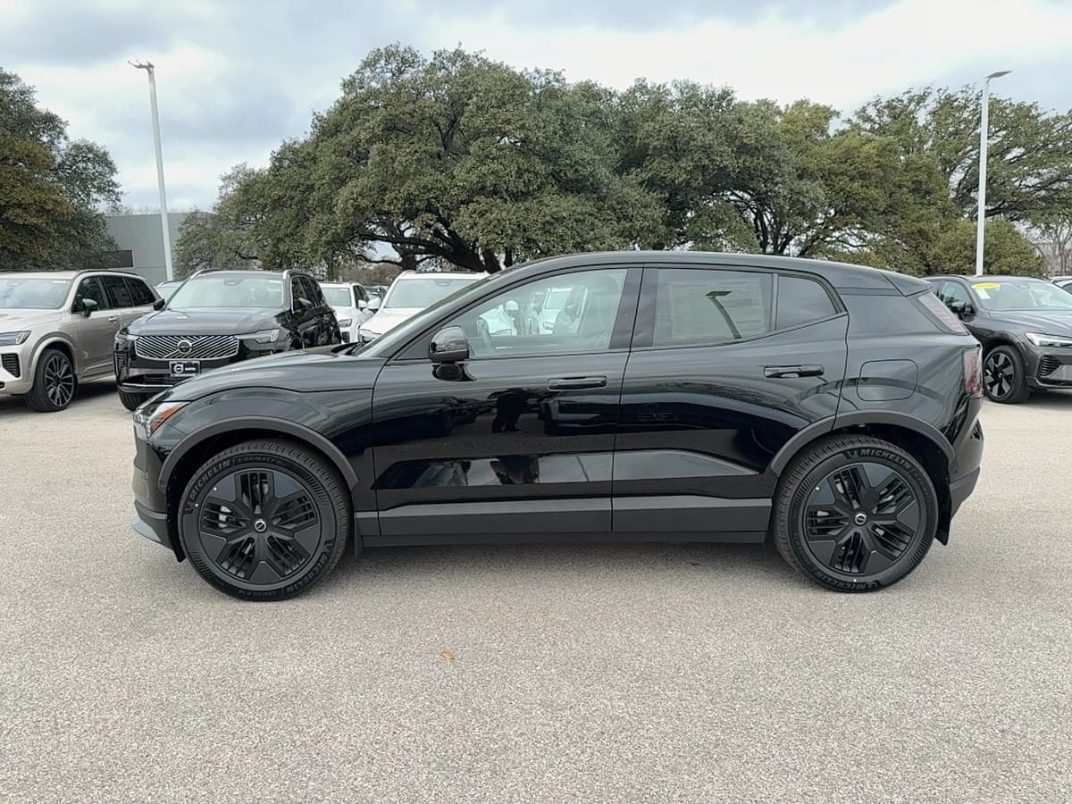 2026 Volvo EX30 Cross Country - Image 3