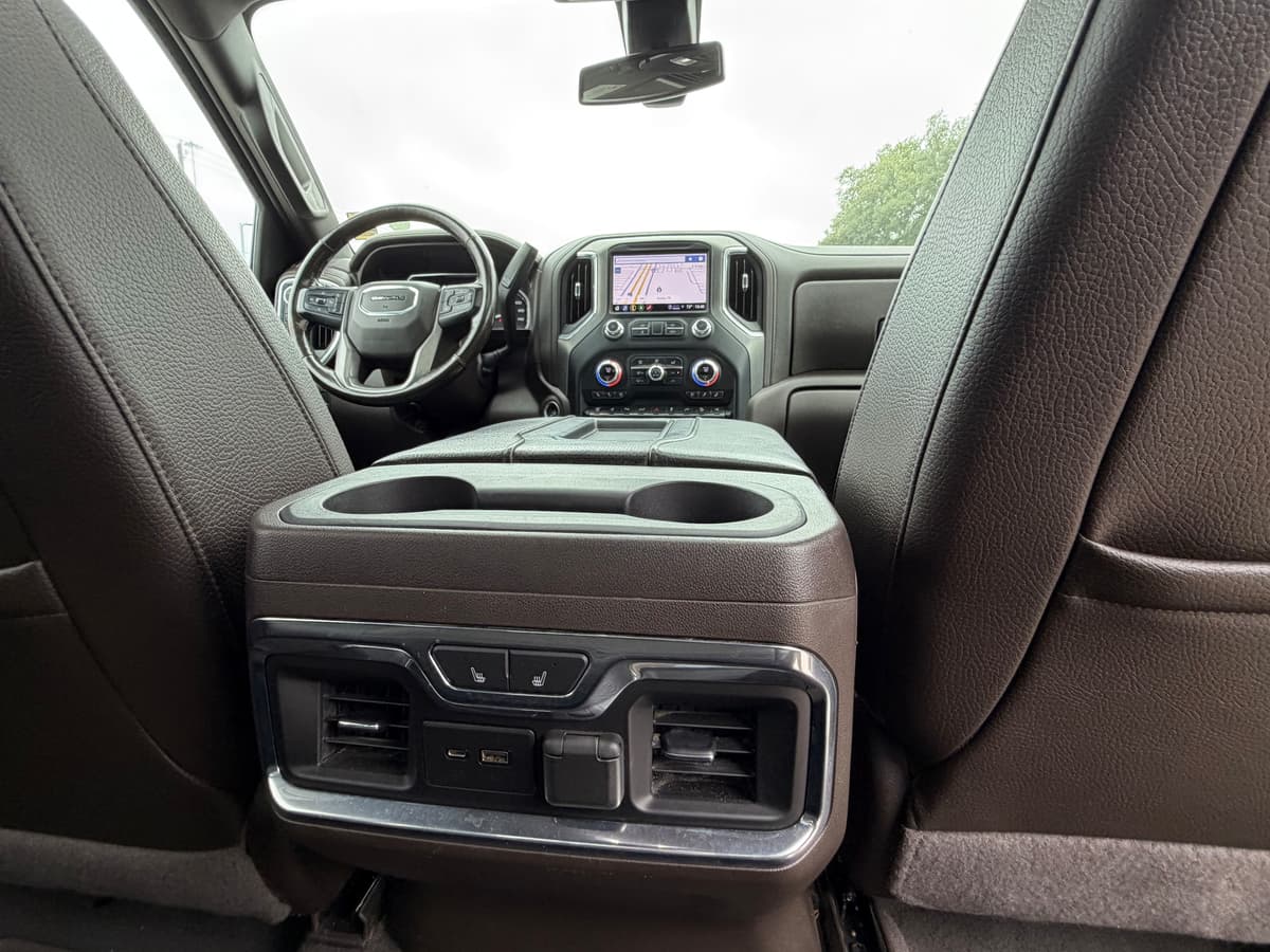 2022 GMC Sierra 2500 HD - Image 15