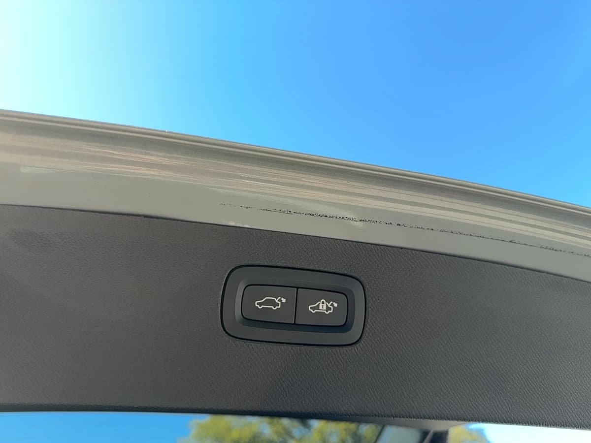 2025 Volvo XC90 - Image 25