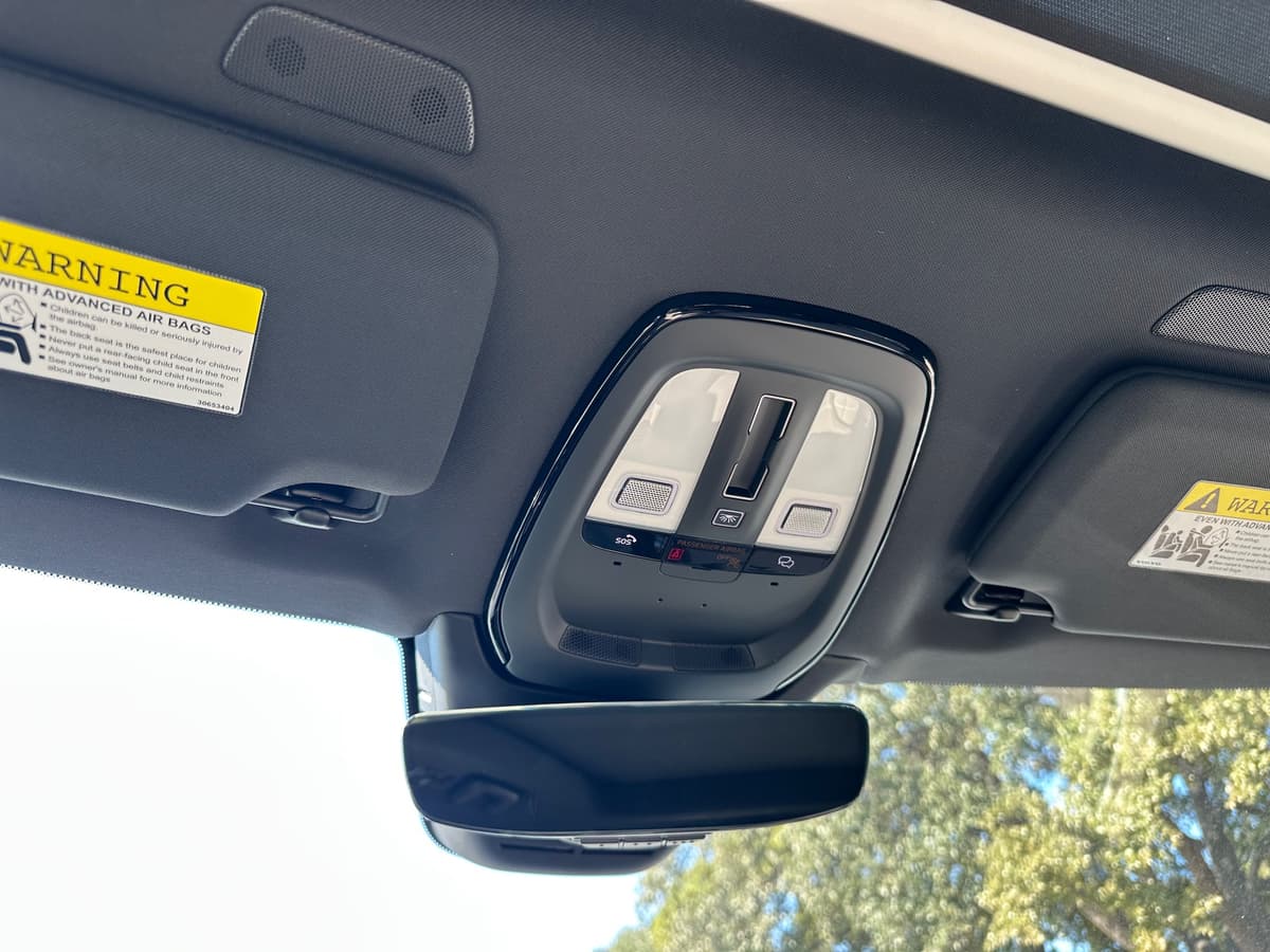 2026 Volvo XC90 - Image 17