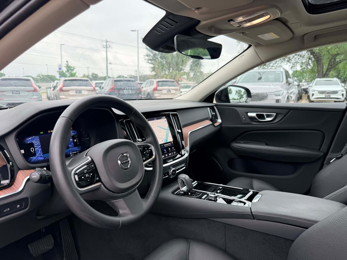 2025 Volvo S60 Plug-In Hybrid - Image 7