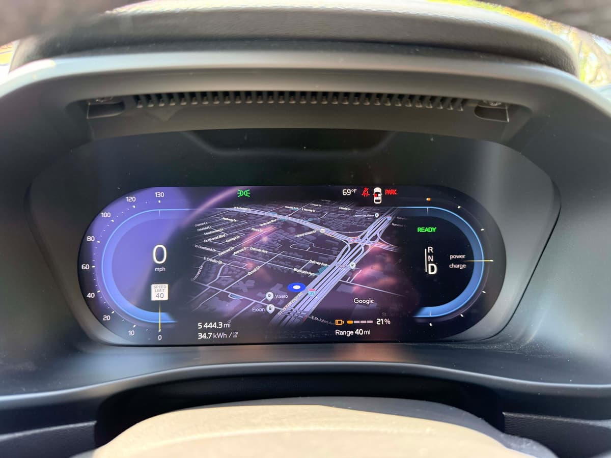 2023 Volvo C40 Recharge Pure Electric - Image 18