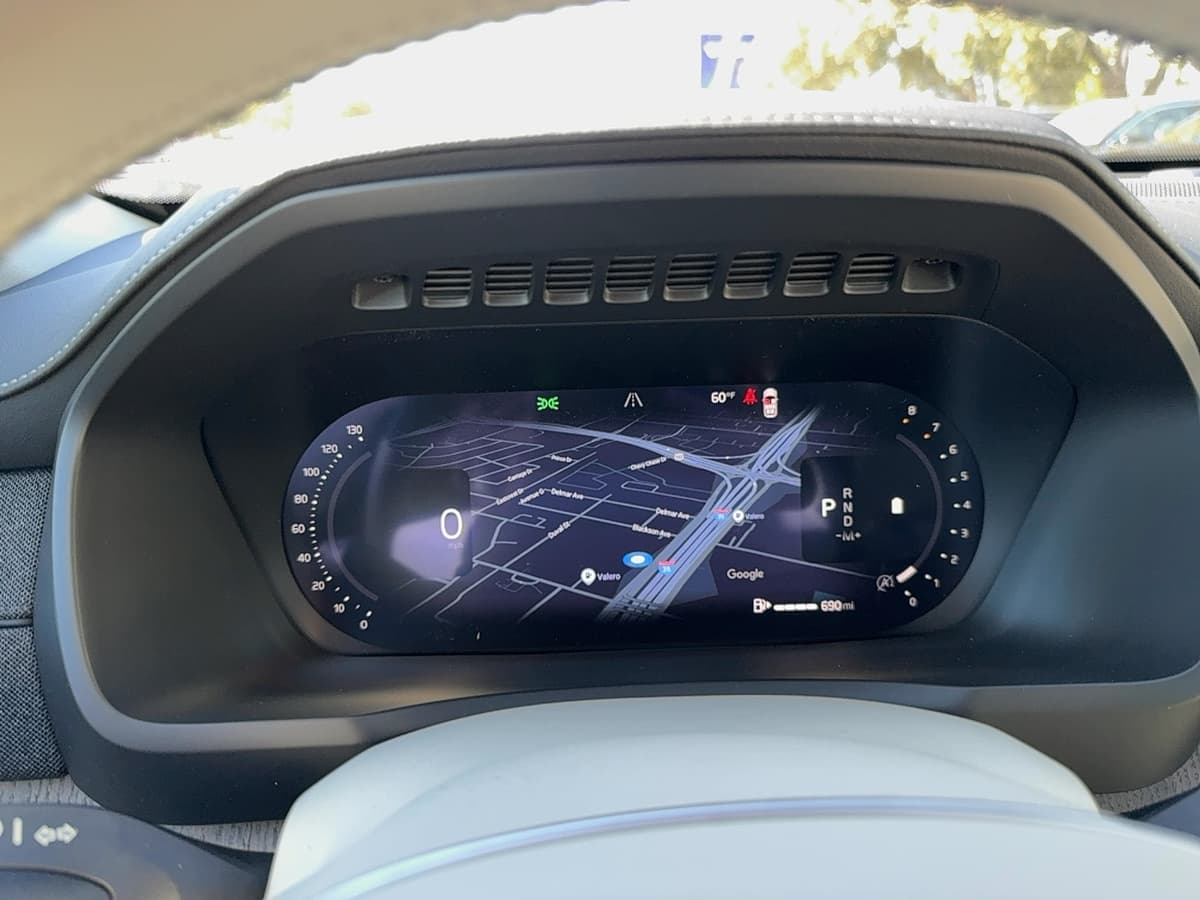 2026 Volvo XC90 - Image 17