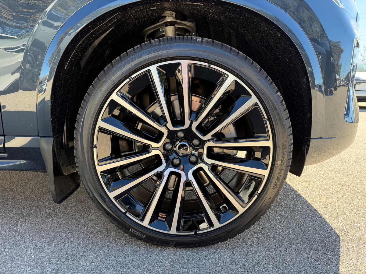 2026 Volvo XC90 - Image 7