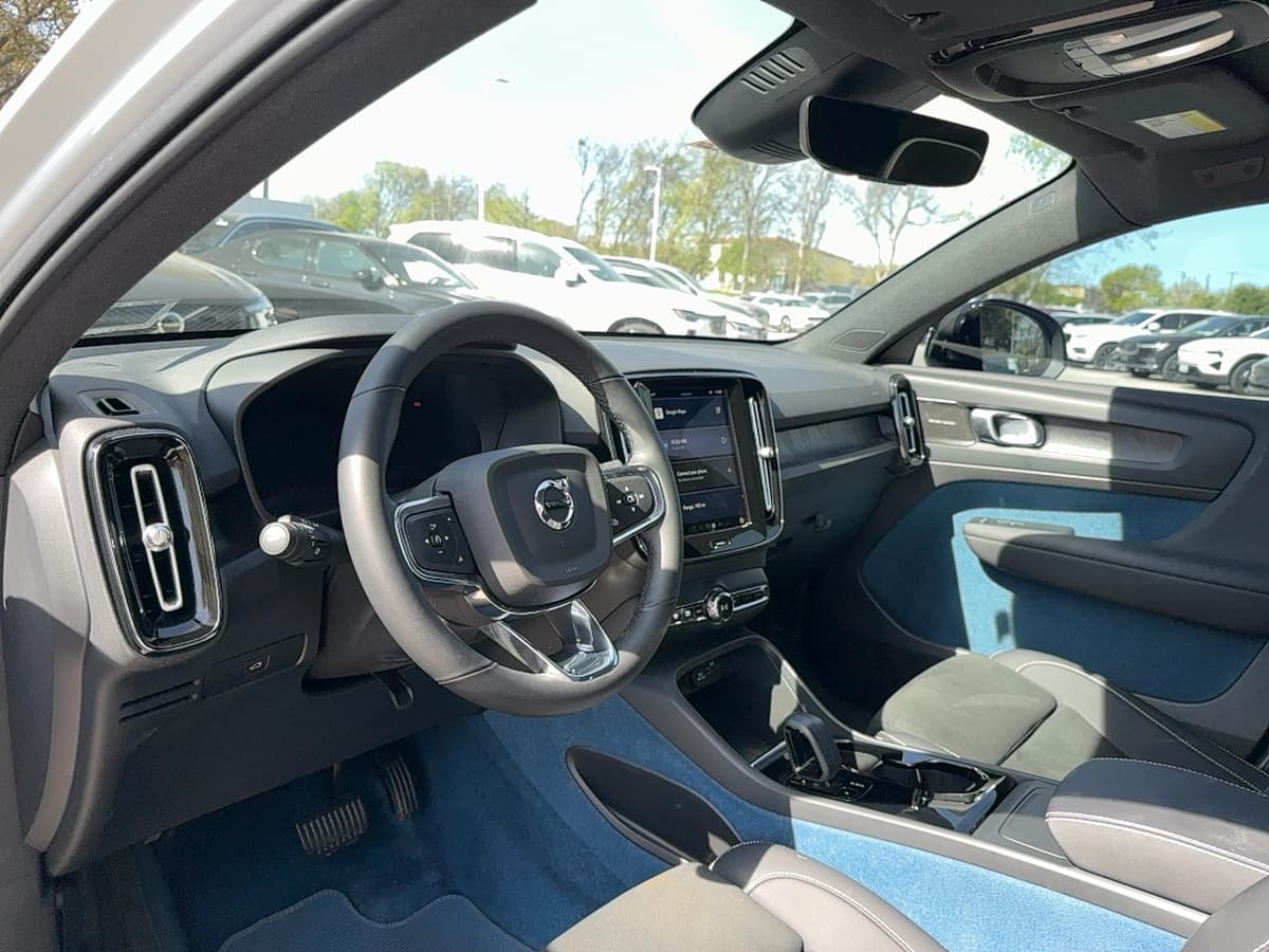 2023 Volvo C40 Recharge Pure Electric - Image 16