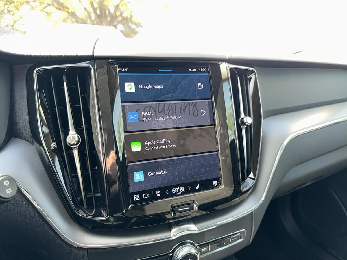 2025 Volvo XC60 - Image 16