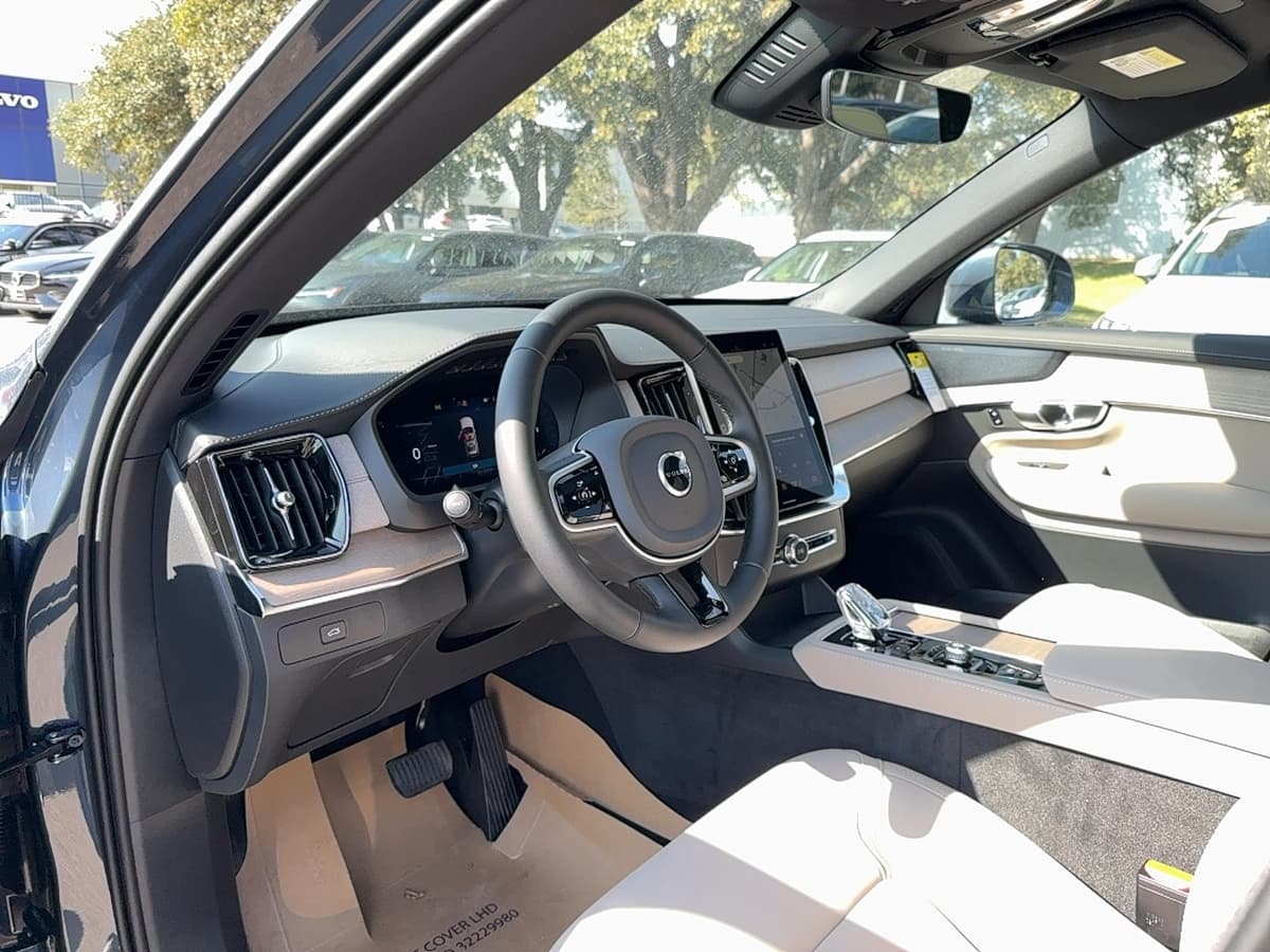 2026 Volvo XC90 - Image 9