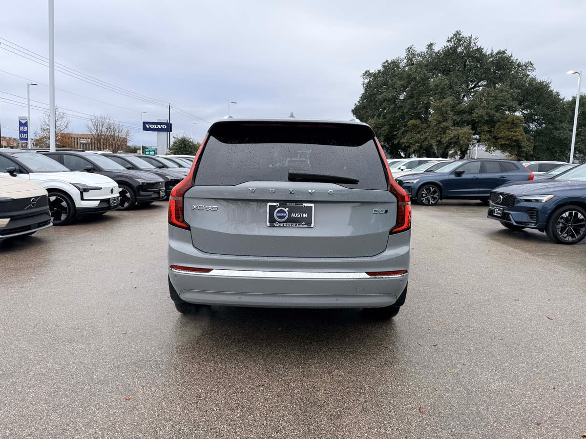 2026 Volvo XC90 - Image 5