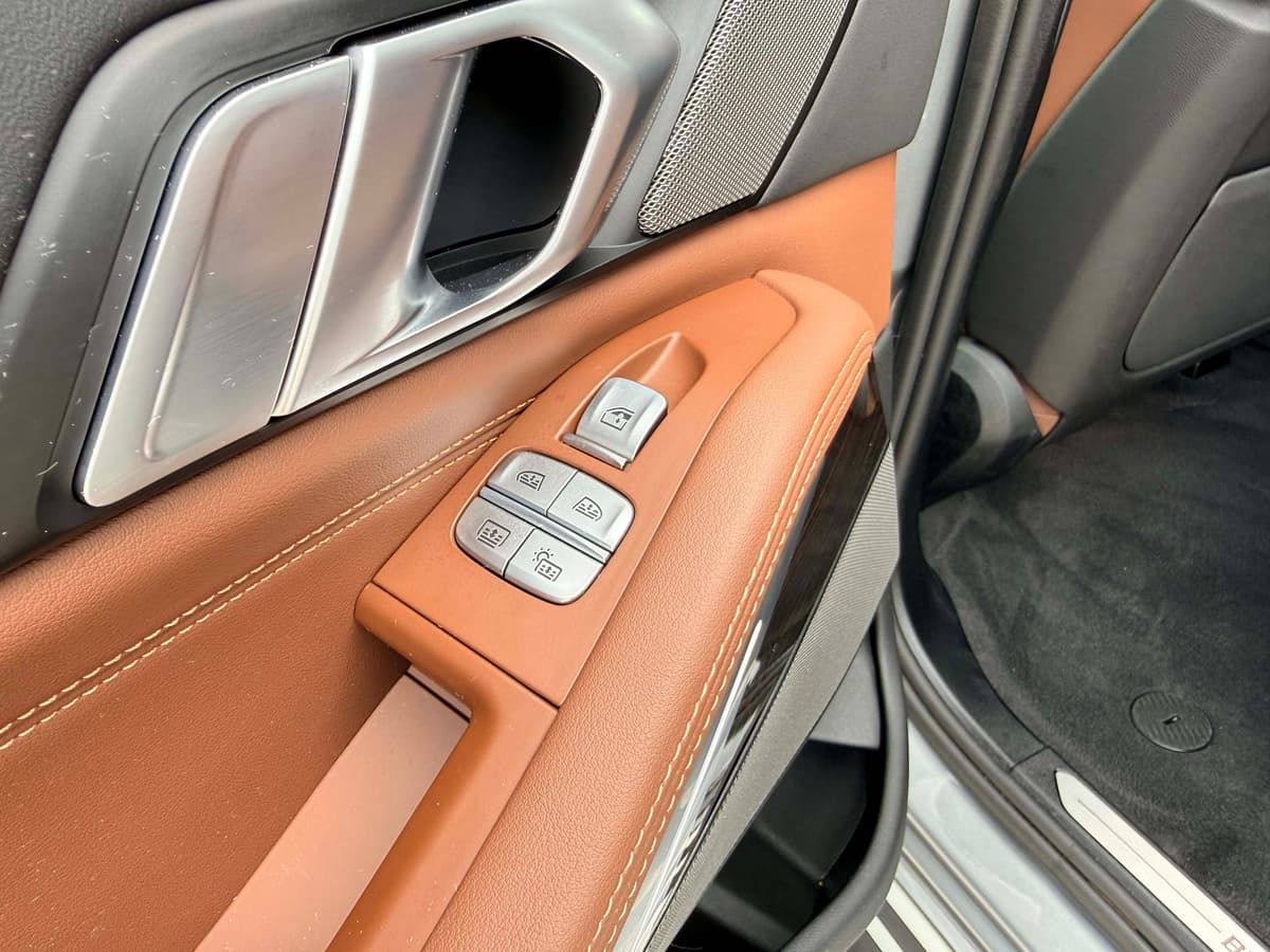 2026 BMW X7 - Image 18