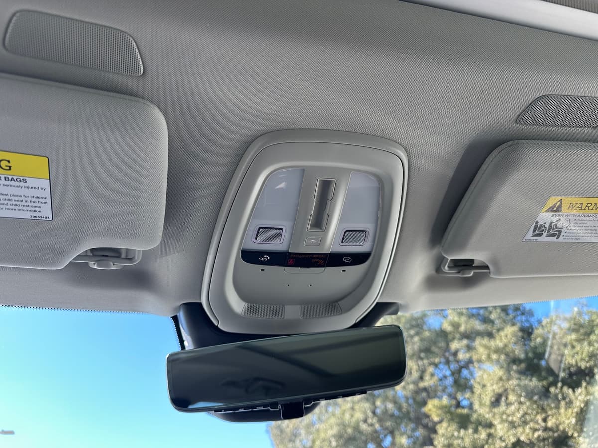 2026 Volvo XC90 - Image 16