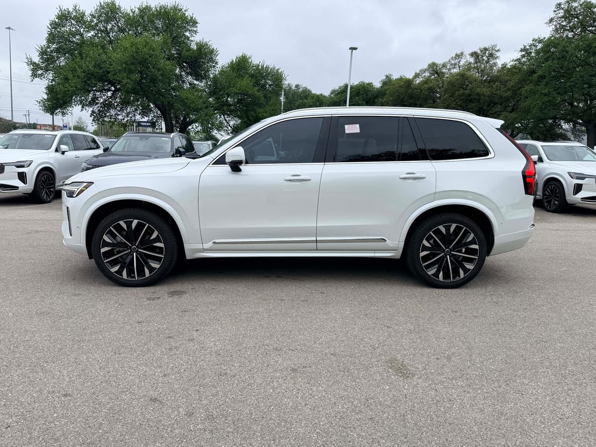 2025 Volvo XC90 - Image 3