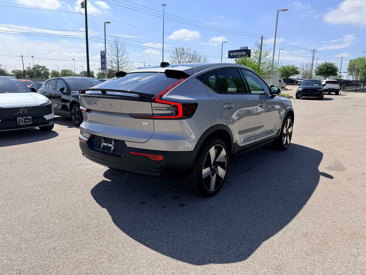 2023 Volvo C40 Recharge Pure Electric - Image 6