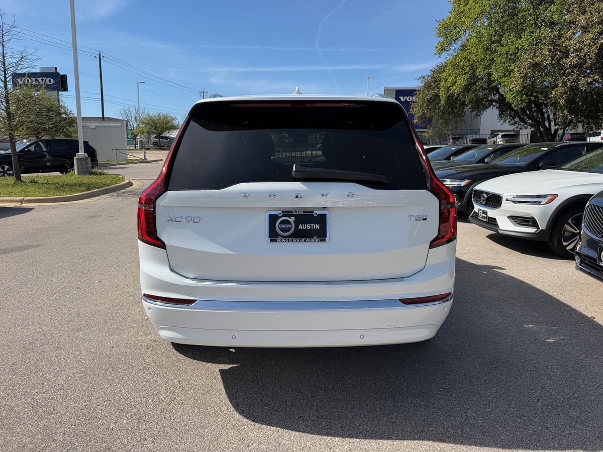 2026 Volvo XC90 plug-in hybrid - Image 5