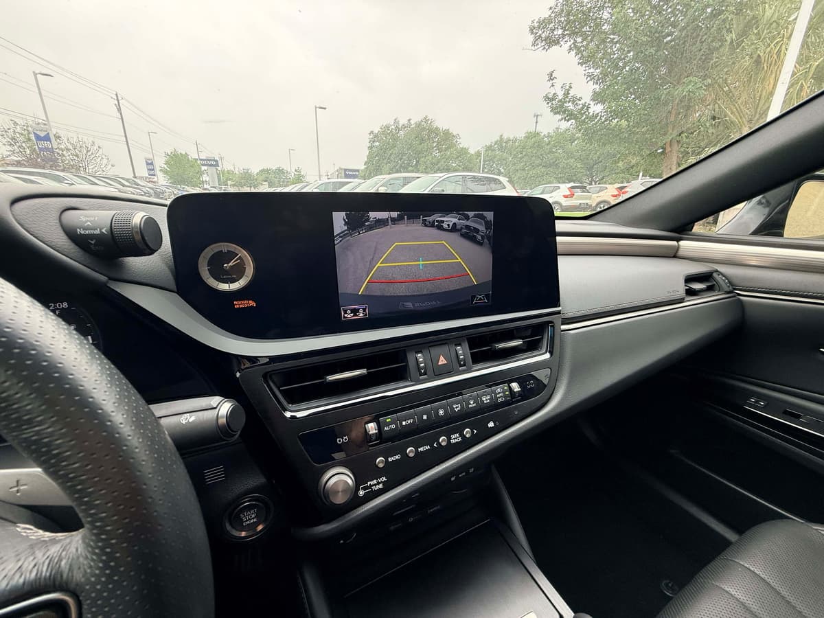 2022 LEXUS ES 350 - Image 22