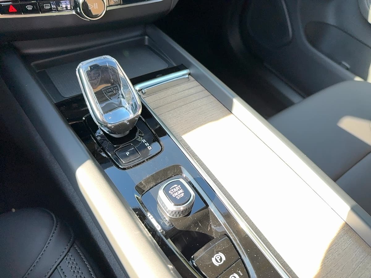 2026 Volvo XC60 - Image 20