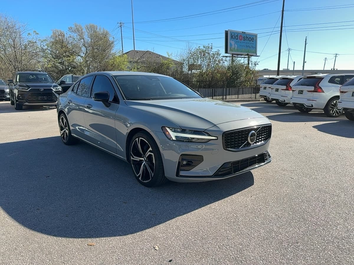 2024 Volvo S60 - Image 7