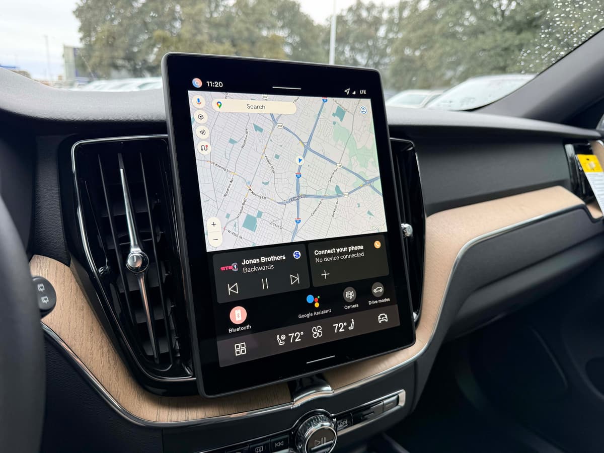 2026 Volvo XC60 - Image 21