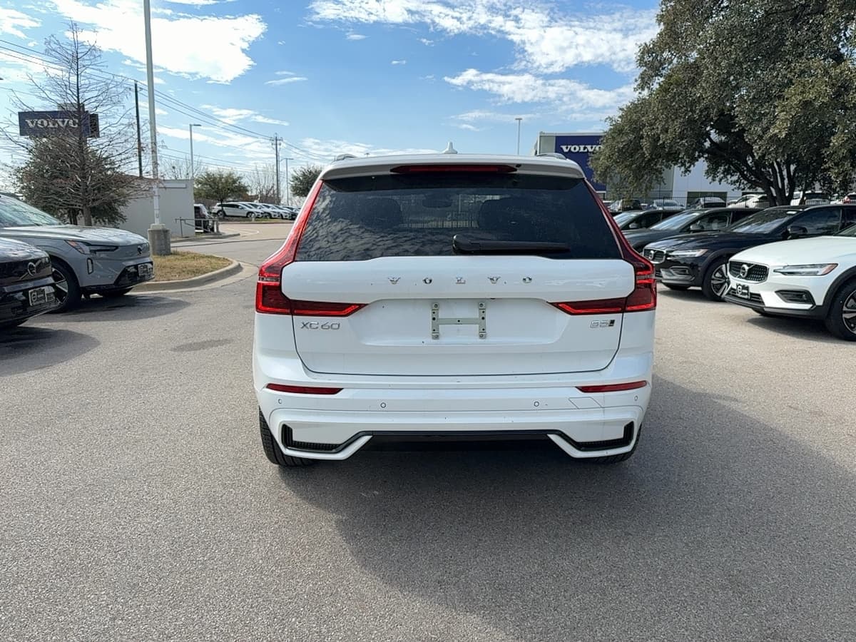 2026 Volvo XC60 - Image 5