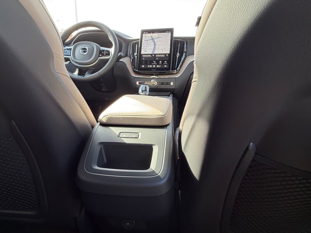 2026 Volvo XC60 - Image 11